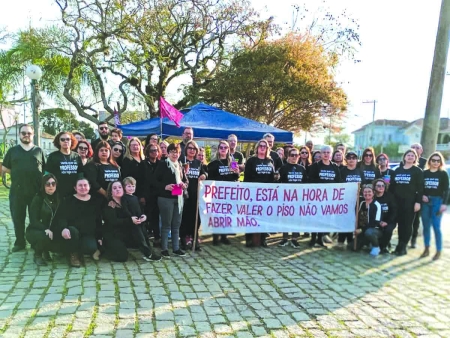 Professores Municipais reivindicam o piso salarial