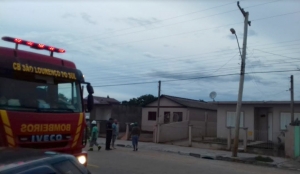 Postes de energia elétrica correm risco de cair