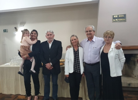 E.C. São Lourenço descerrou placa para o Salão de Festas Iná Schild Vieira