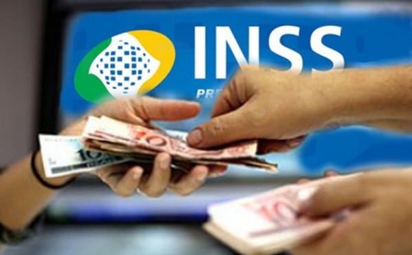 INSS iniciou pagamento da primeira parcela do 13º dos aposentados
