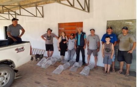 EMATER realizou entrega de alevinos em São Lourenço do Sul
