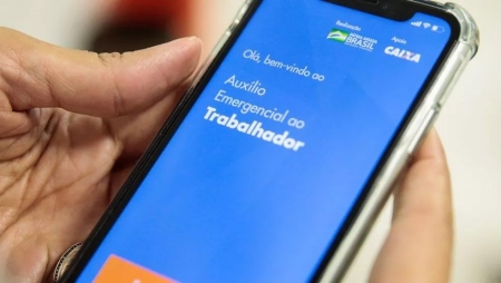 Algumas agências da Caixa abrem neste sábado (1) para saque do auxílio emergencial neste sábado