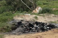 Contêiner de recolhimento de lixo foi incendiado na rua Almirante Barroso quase esquina Cel. Pedroso, na Lomba