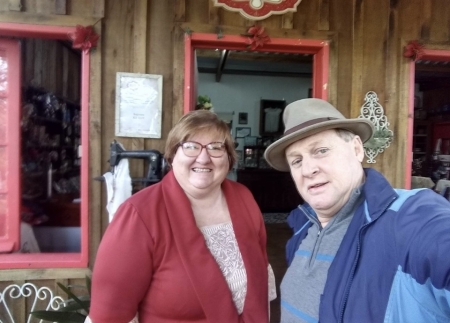 Ator e diretor Betinho (Herta) Klein esteve em visita ao Memórias Und Andenken em São Lourenço do Sul