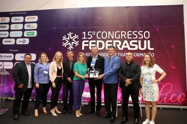 Festival de Inverno Lourenciano foi homenageado como case de sucesso estadual em Gramado