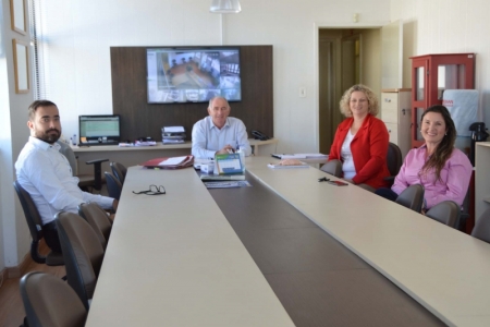 Município recebe dois novos médicos para Unidades Básicas de Saúde