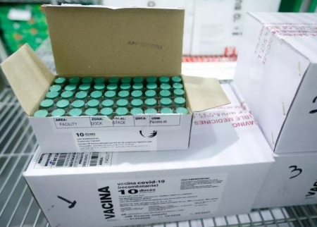 RS recebe mais 135 mil doses de vacina contra a Covid-19 nesta quarta-feira