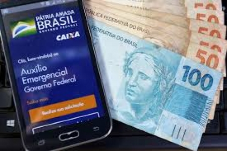 Nascidos em agosto poderão sacar auxílio emergencial nesta terça-feira