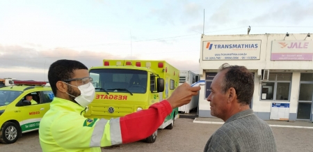 Ecosul dá apoio a caminhoneiros com distribuição de refeições e ações de saúde no Polo Pelotas