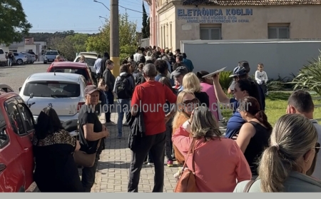 Carteira de Identidade: Longa fila para agendamento no mês de novembro é registrado na manhã desta segunda-feira
