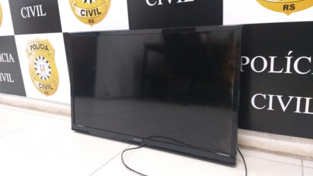 POLÍCIA CIVIL RECUPERA TELEVISOR FURTADO