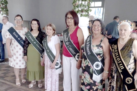 Baile de Encerramento do ano de 2022 do Grupo Conviver aconteceu domingo