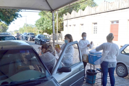 Vacinação da segunda dose para pessoas que estavam agendadas para 3 de maio ocorrerá nesta sexta-feira (21)