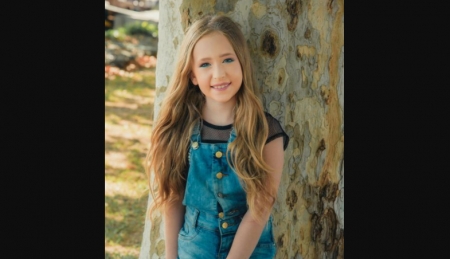 A Lourenciana Luana Fischer participará da Web série "Por trás do Espelho"