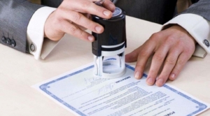 Reconhecimento de firma e autenticação de cópia de documento não podem mais ser exigidos por órgãos públicos da União, estados, do Distrito Federal e dos municípios