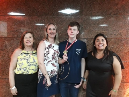 Estudante Lourenciano recebeu a medalha de ouro da Olimpíada Brasileira de Matemática