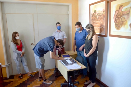 Projetos da Lei Aldir Blank começaram a ser entregues nesta quinta-feira