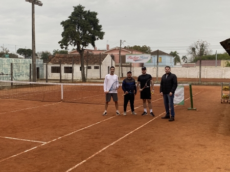 Pérola T.C. realiza torneio de Tênis neste final de semana