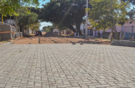 Obra de pavimentação que iniciou esta semana em São Lourenço do Sul já está 25% concluída