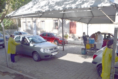 296 pessoas foram vacinadas com a segunda dose nesta sexta-feira (2)