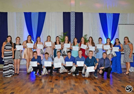 Formatura de cinco turmas da Escola Estadual Rodolfo Bersch, em Boa Vista