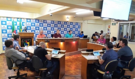 Câmara de Vereadores fixa horário a partir do próximo dia 20