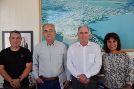 Preparativos para o Rodeio de Poetas Crioulos é tema de reunião