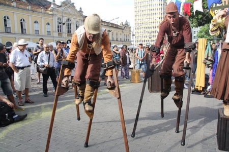 TEATRO: Peça será apresentada gratuitamente na praça central no próximo dia 15