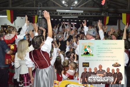 Sonnenschein realiza neste sábado (22) a celebração do Dia da Dança com gastronomia, dança e chopp