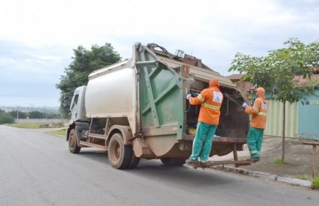 Município contratará caminhão para coleta do lixo