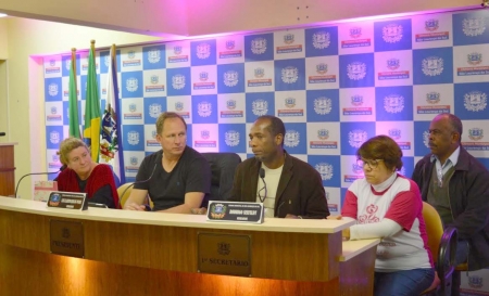 Padre Wilfredo Mosquera participa da Sessão da Câmara e destaca a realização do 1º Seminário da Pastoral Afro de São Lourenço do Sul